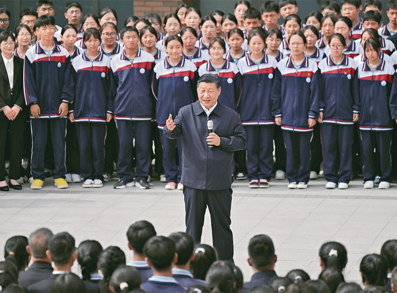 習(xí)近平：激勵新時代青年在中國式現(xiàn)代化建設(shè)中挺膺擔(dān)當(dāng)